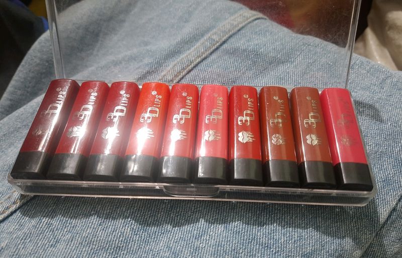 *COMBO* Set Of 10 Lipsticks With Box