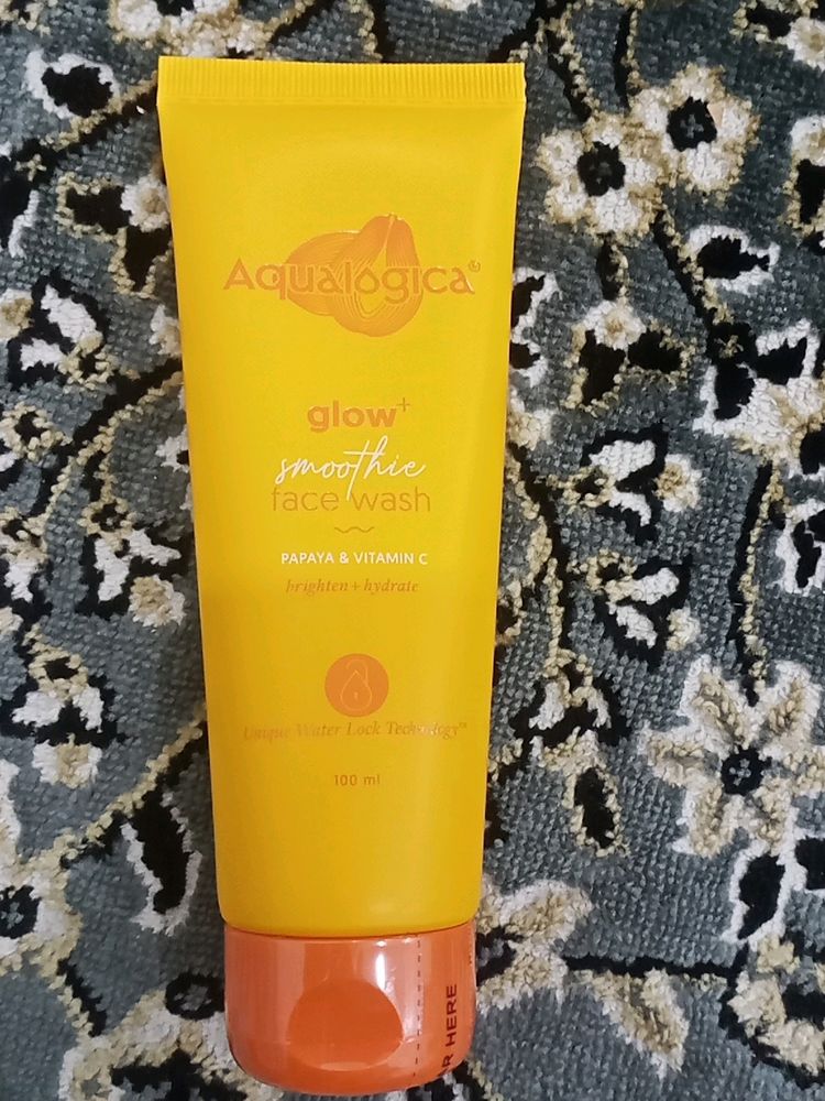 Aqulogica Facewash Glow