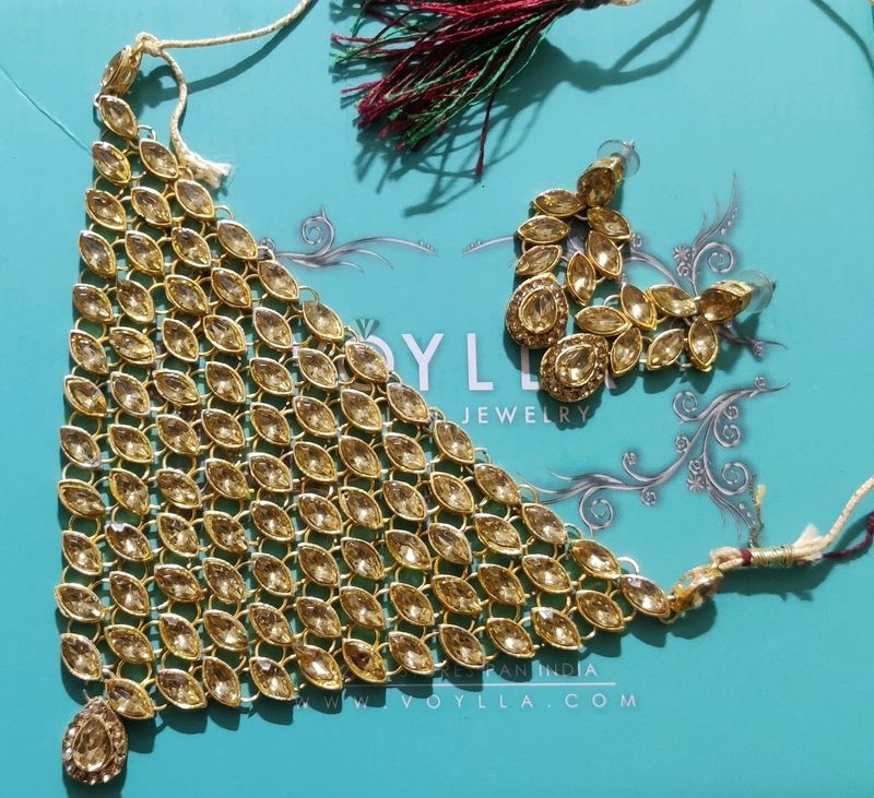 Kundan Jwellery Set - Necklace And Earrings