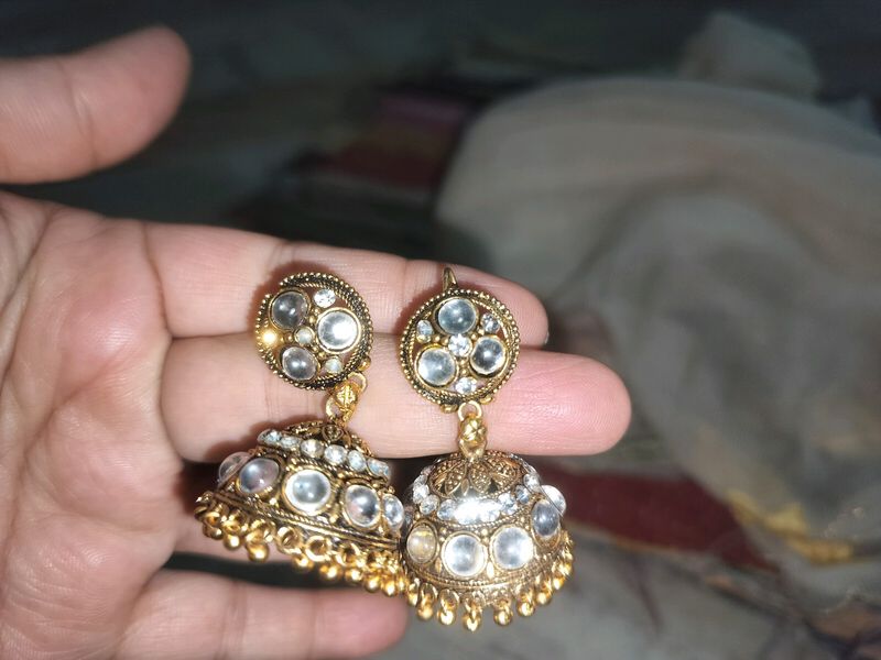 Earings