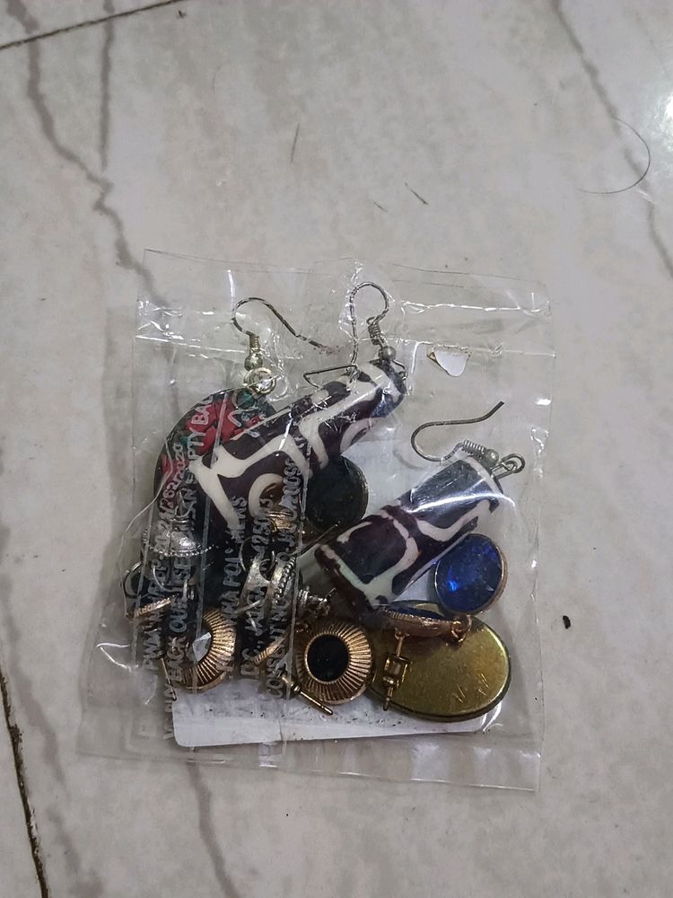 Earrings Of 4 Pairs