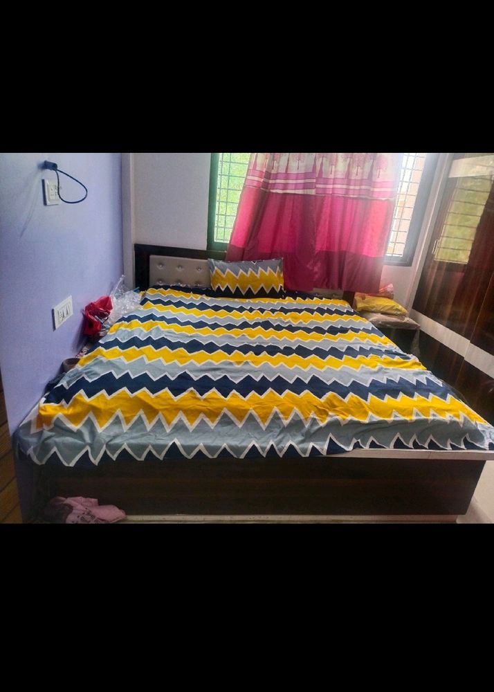 King Size Bedsheet With Pillow Cover