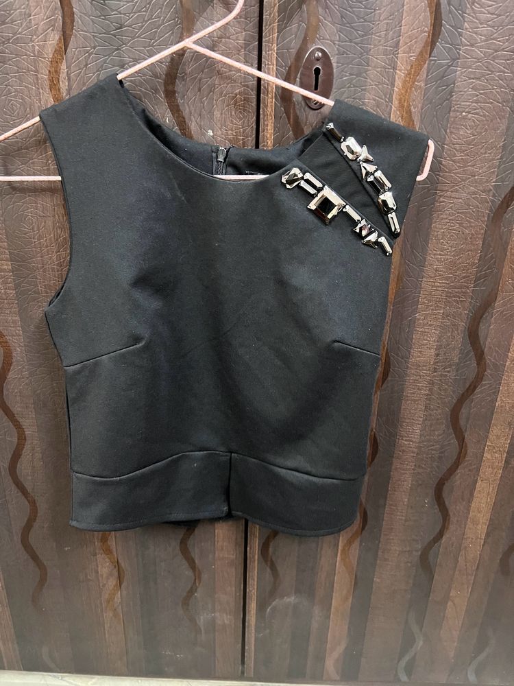 Sleeveless  Top