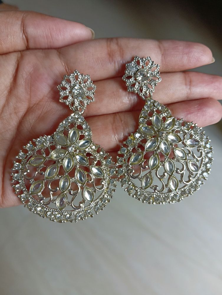 Earrings With Bindi