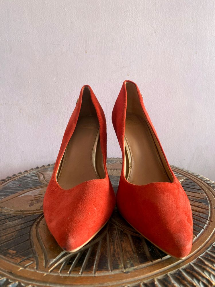 Carlton London Crimson Red Heels