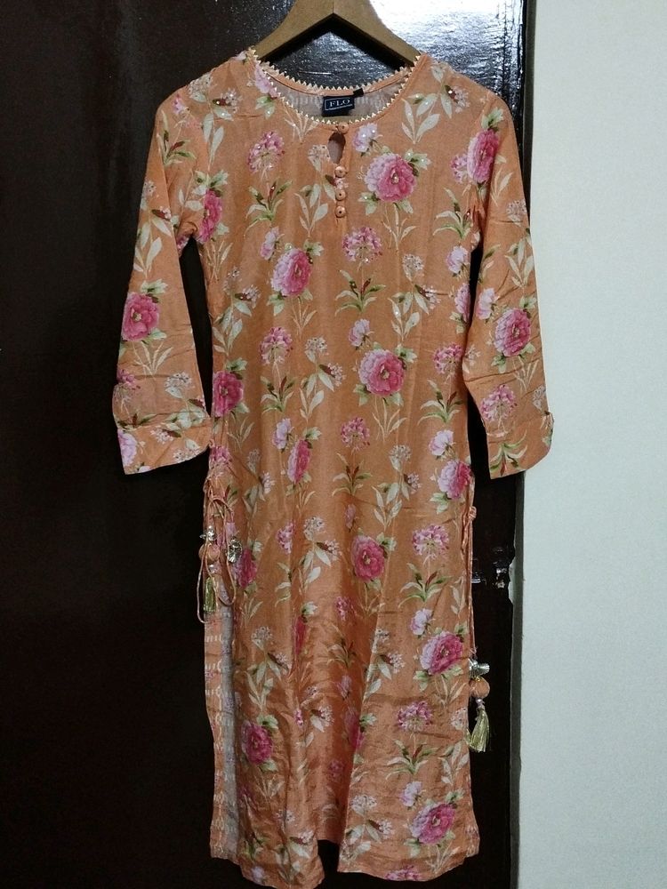 Pure Muslin Kurti With Chiffon Dupatta