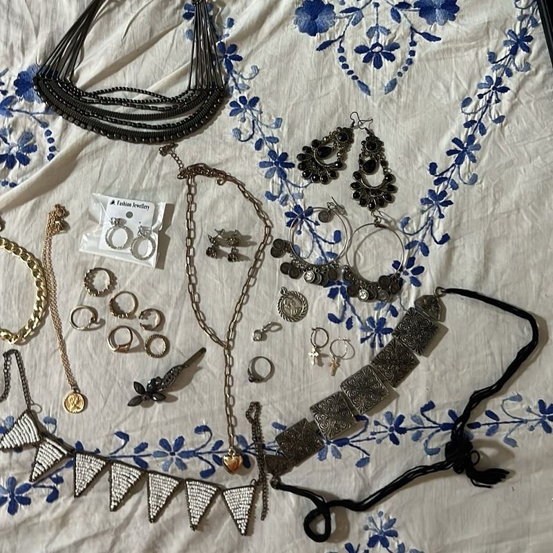 Jewellery Set Of 21