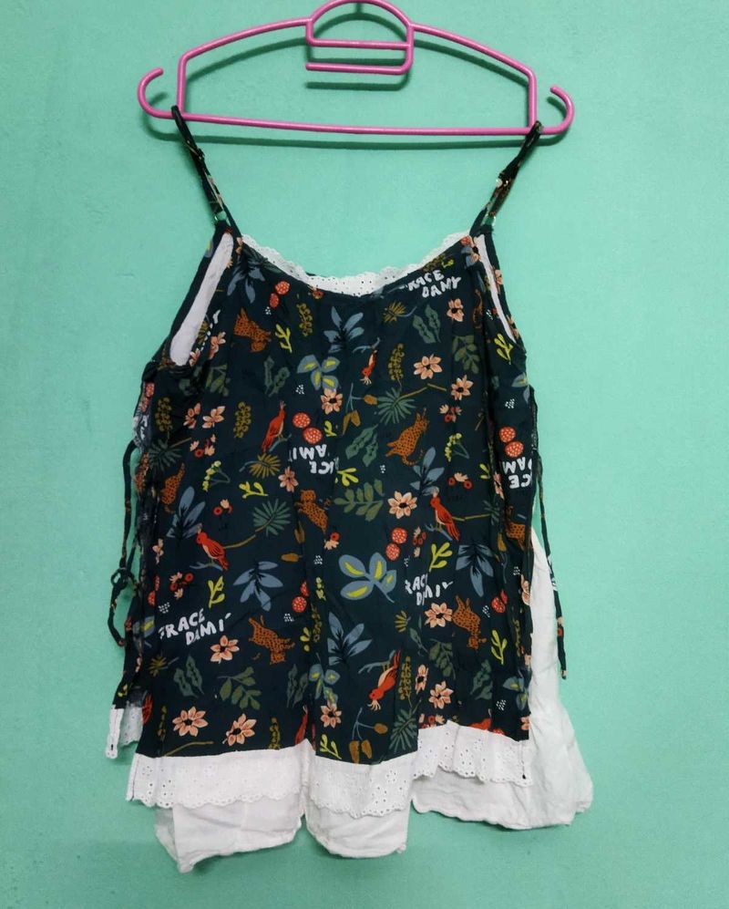 Green Floral Sleeveless Top With Lace Detail