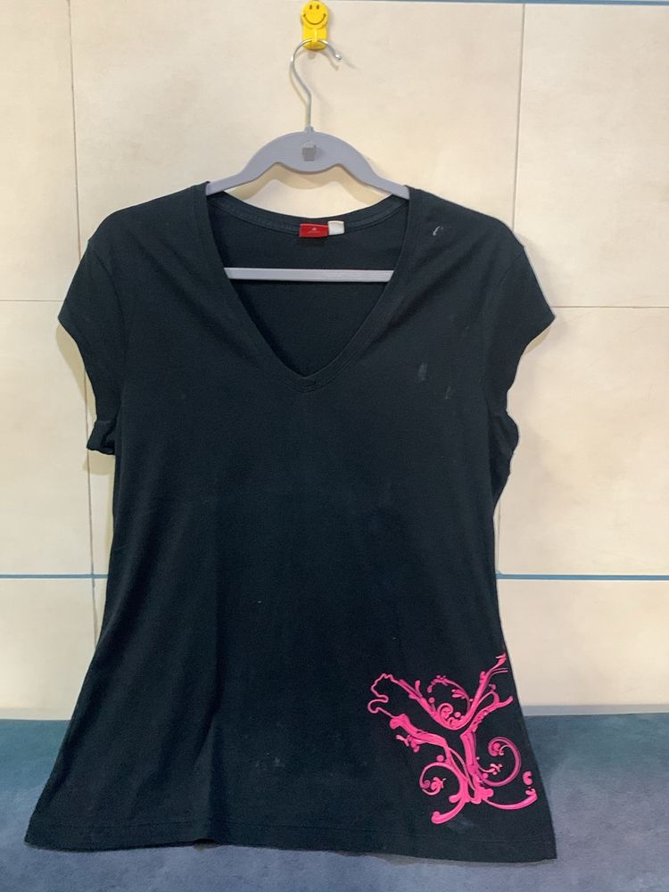 Women’s T-shirt