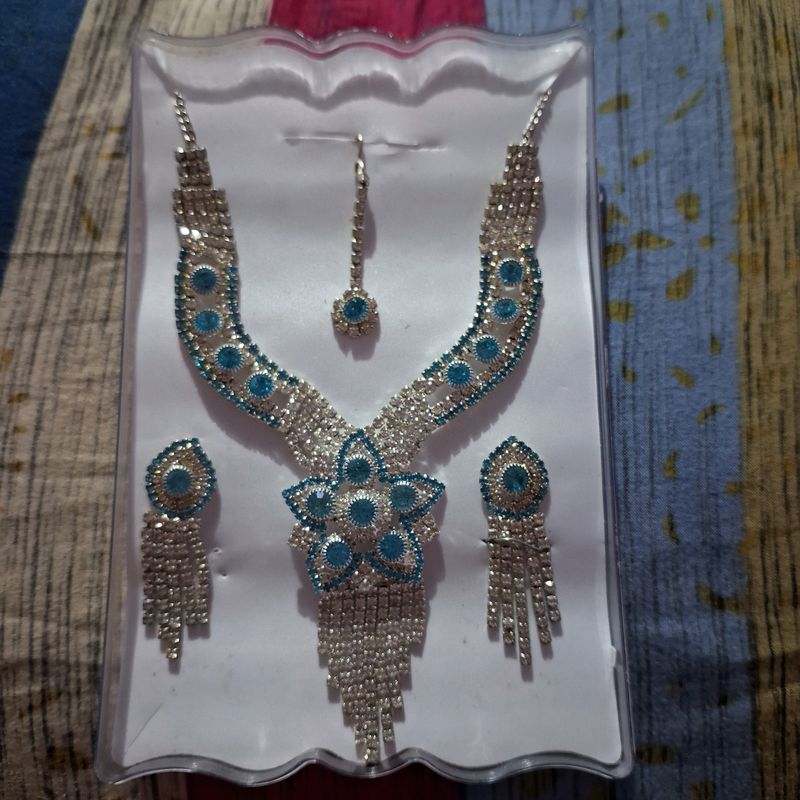 Necklace Set