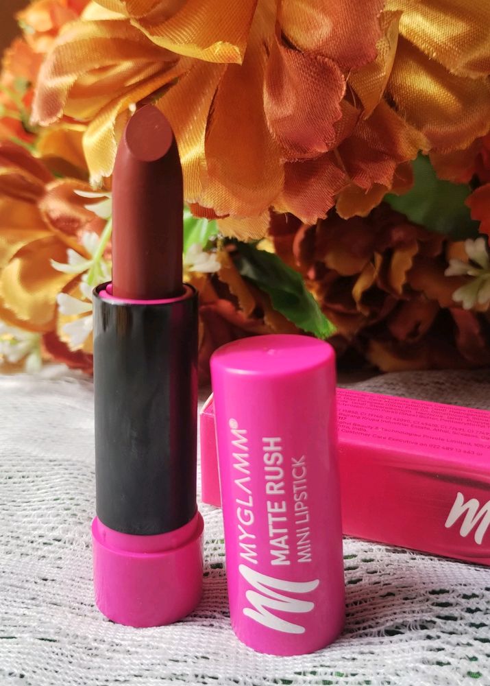 MyGlamm Matte Rush Lipstick - Rich In Birmingham