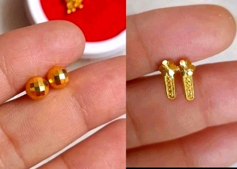 (2)🪙18 Carat Real Gold Studs