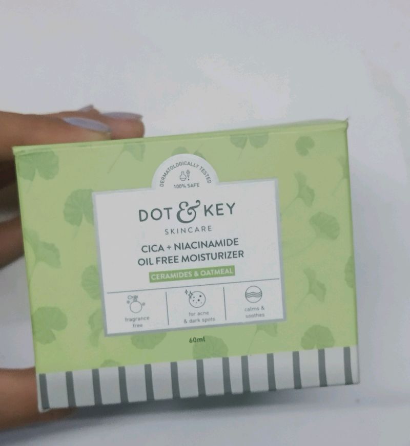 Dot & Key Green Moisturizer (Sealed)