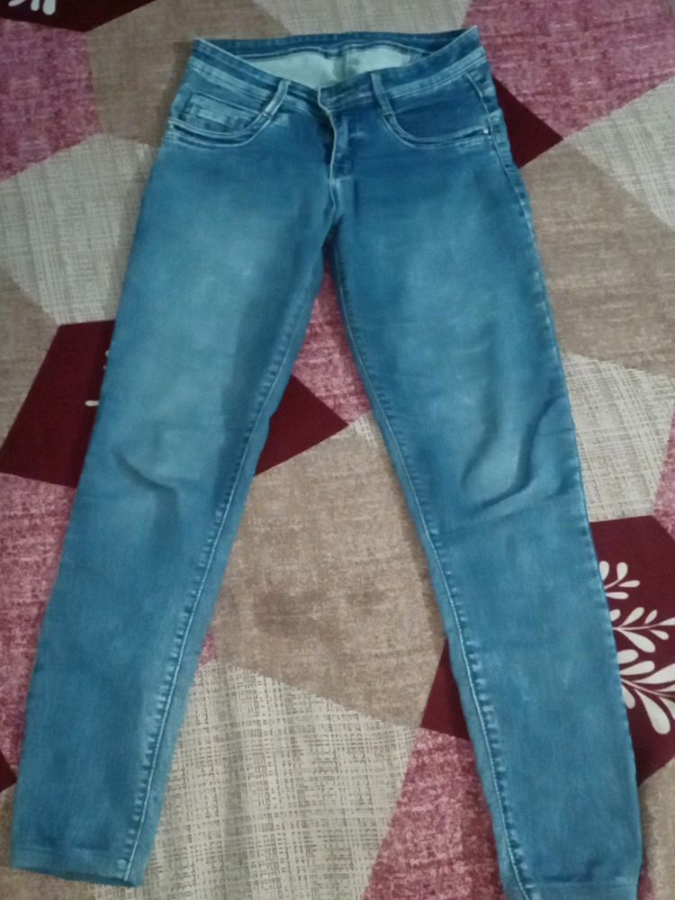 28 WAIST BLUE PANT