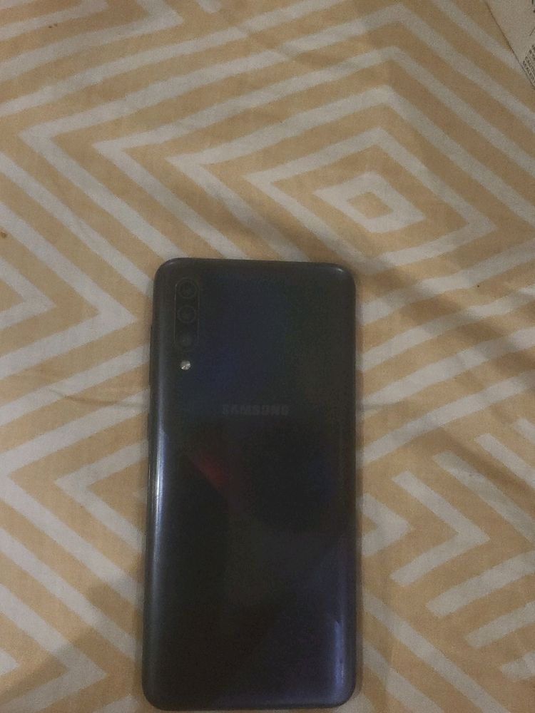 Samsung A30s