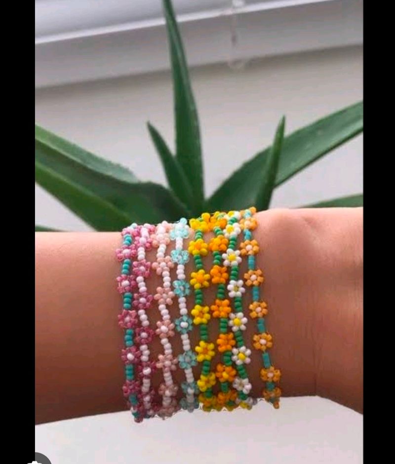 Cute Flower 🌼🌸 Bracelet 📿