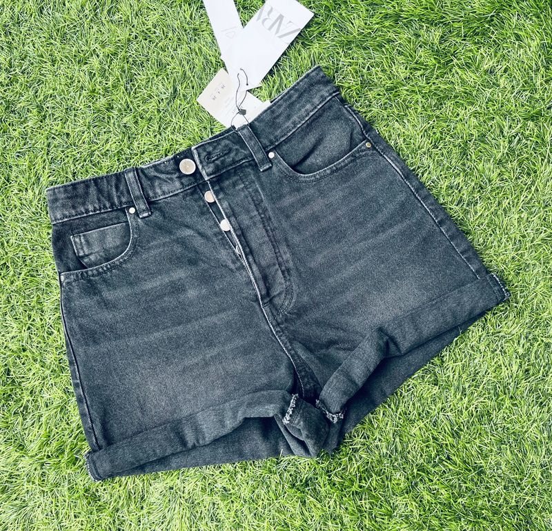 Zara High-Rise Mom Fit Trendy Denim Shorts