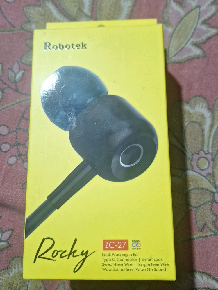 Robotek Type C Earphone Unused And New