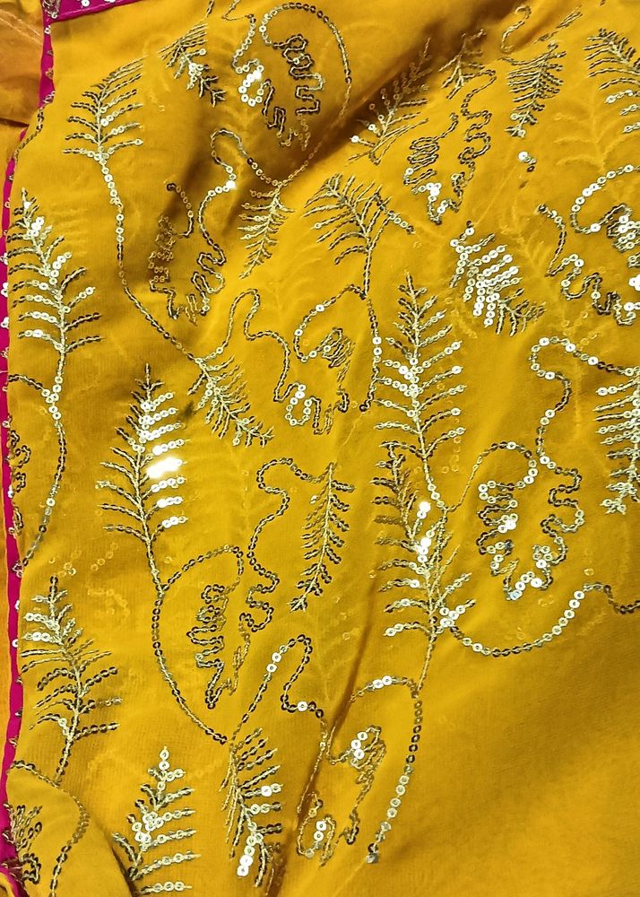 Beautiful Yellow 💛 Saree