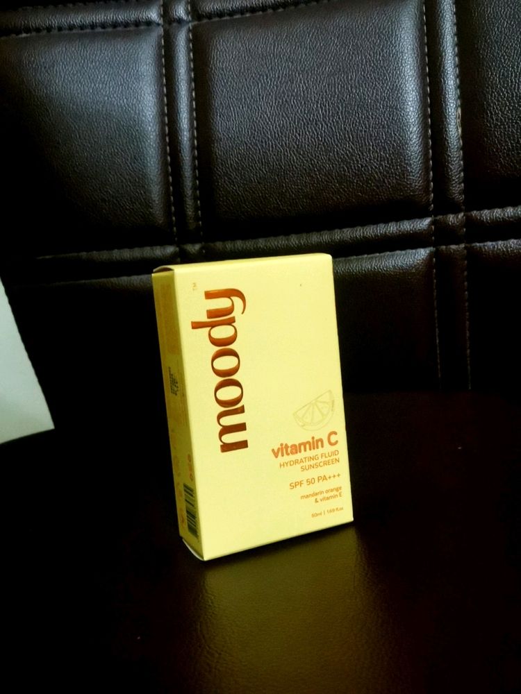 Moody VITAMIN C SUNSCREEN Discount( SPF 50+++)