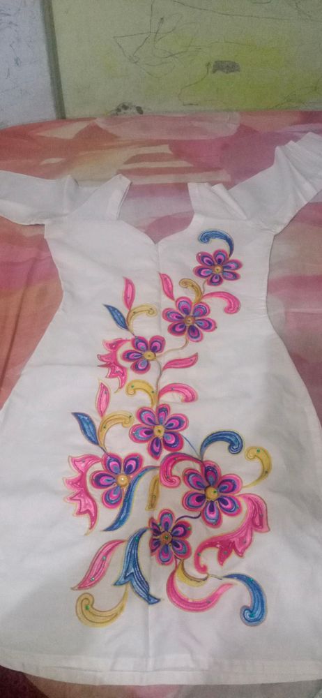 floral embroidery kurti