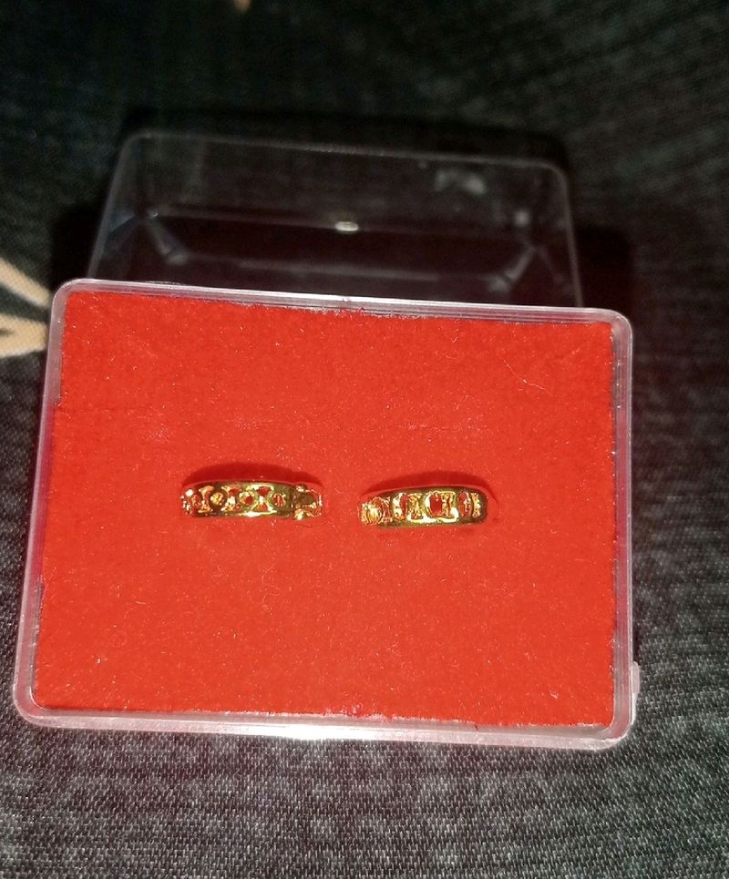 1 GRAM GOLD STUDS