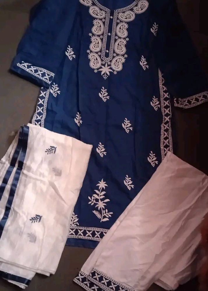 CHICKANKAARI KURTA SET AND PAKISTANI SUITE