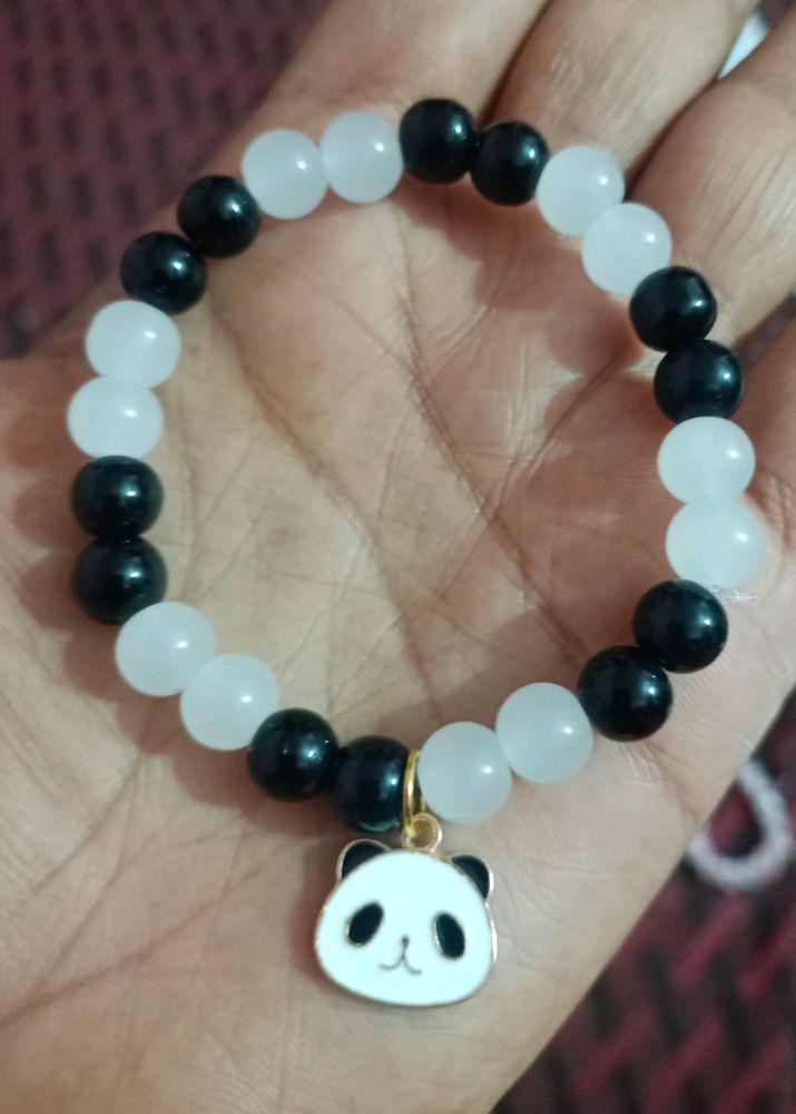 Beautiful Glass Beads Charms Bracelet 🐼