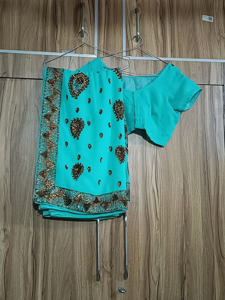 Sea Green Saree With Blouse