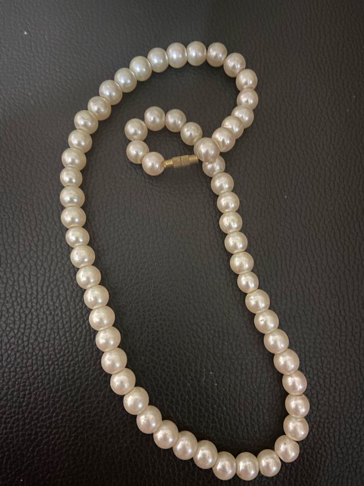 Pearl necklace