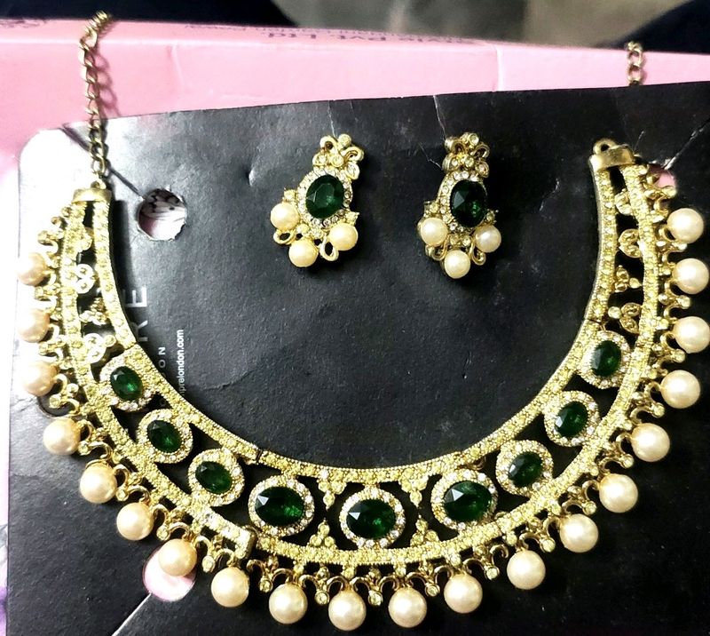 Necklace Set