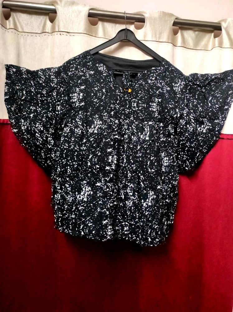 Black Butterfly Top❤️