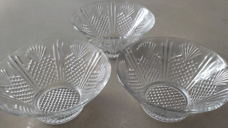 Glass Bowl With Beautiful Design(3 Bowls)