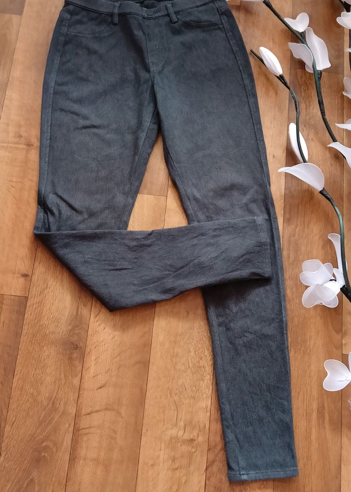 Grey Jeggings