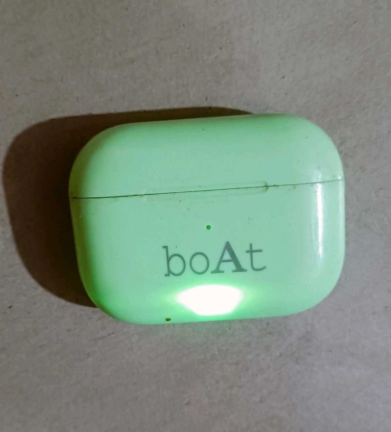 Boat Ear Buds