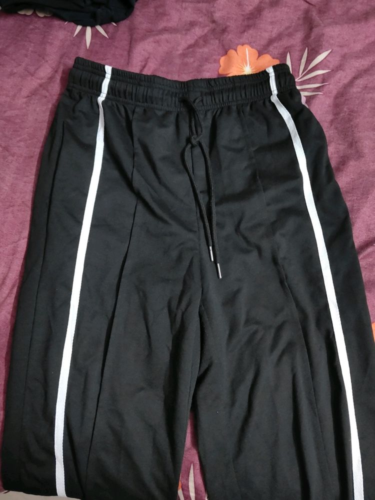 Urbanic Trackpants Size m