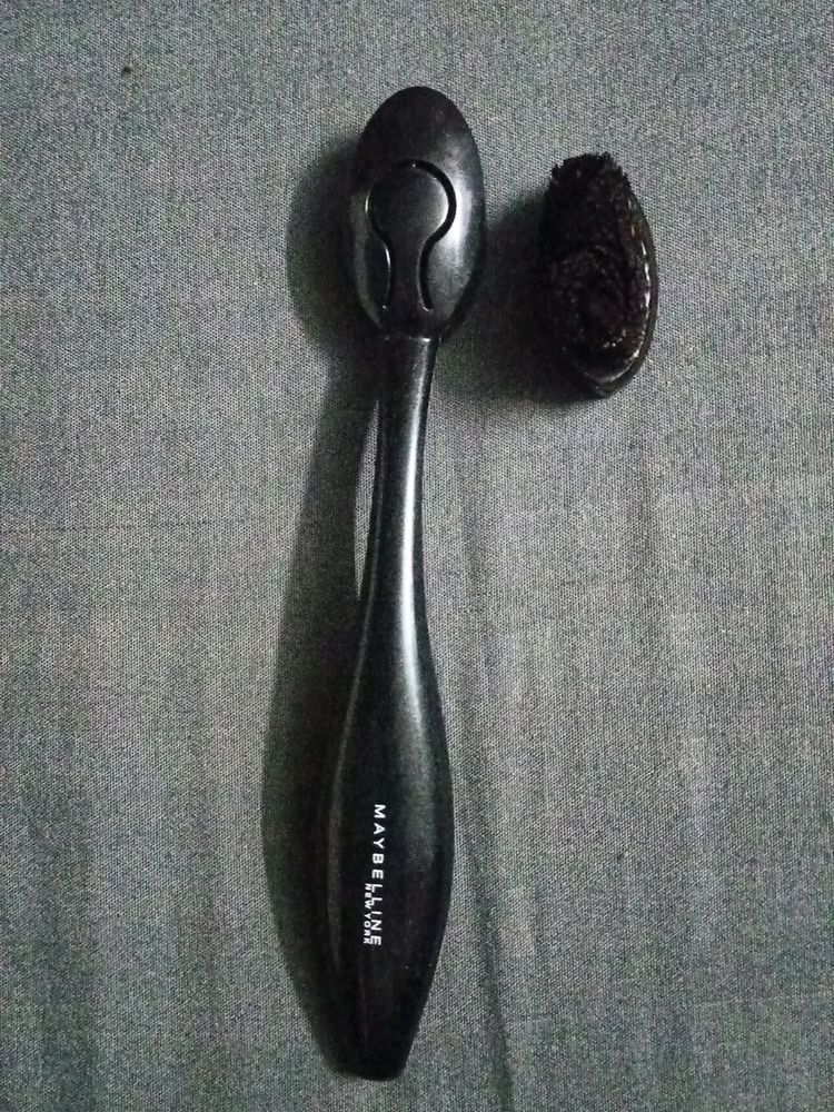 Maybelline Foundation Brush