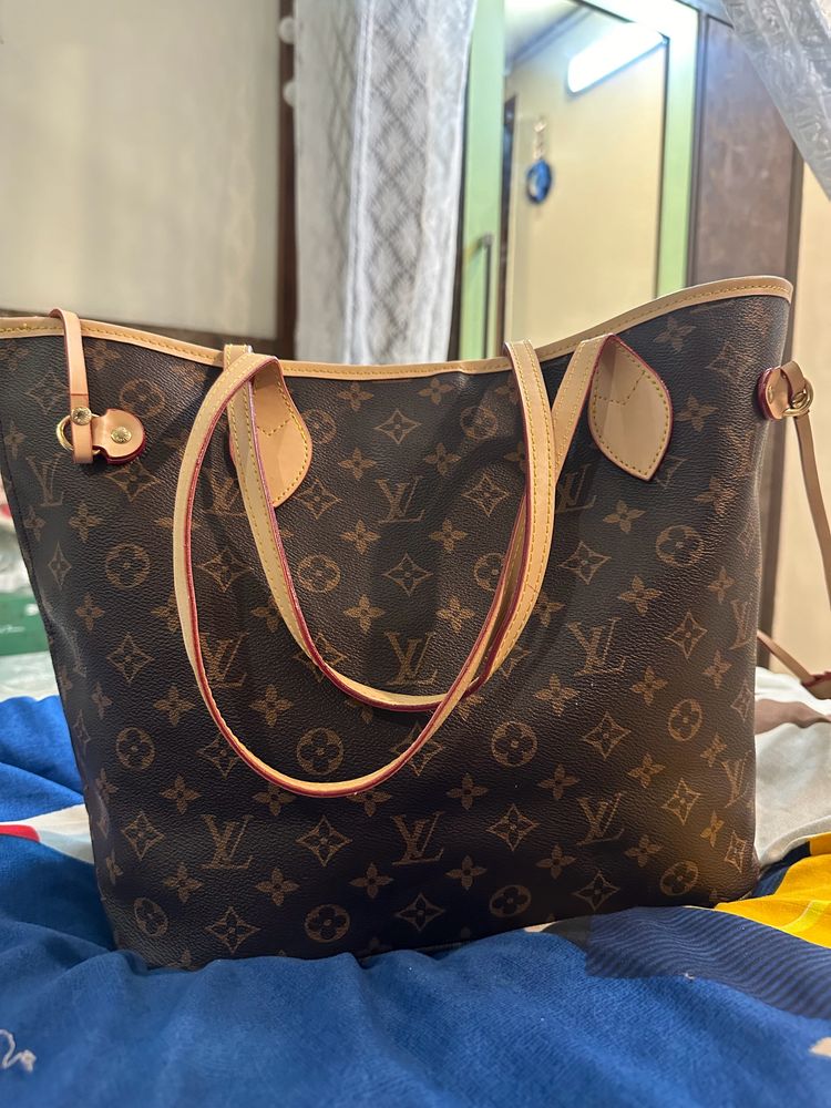 Louis Vuitton Monogram Neverfull MM Handbag