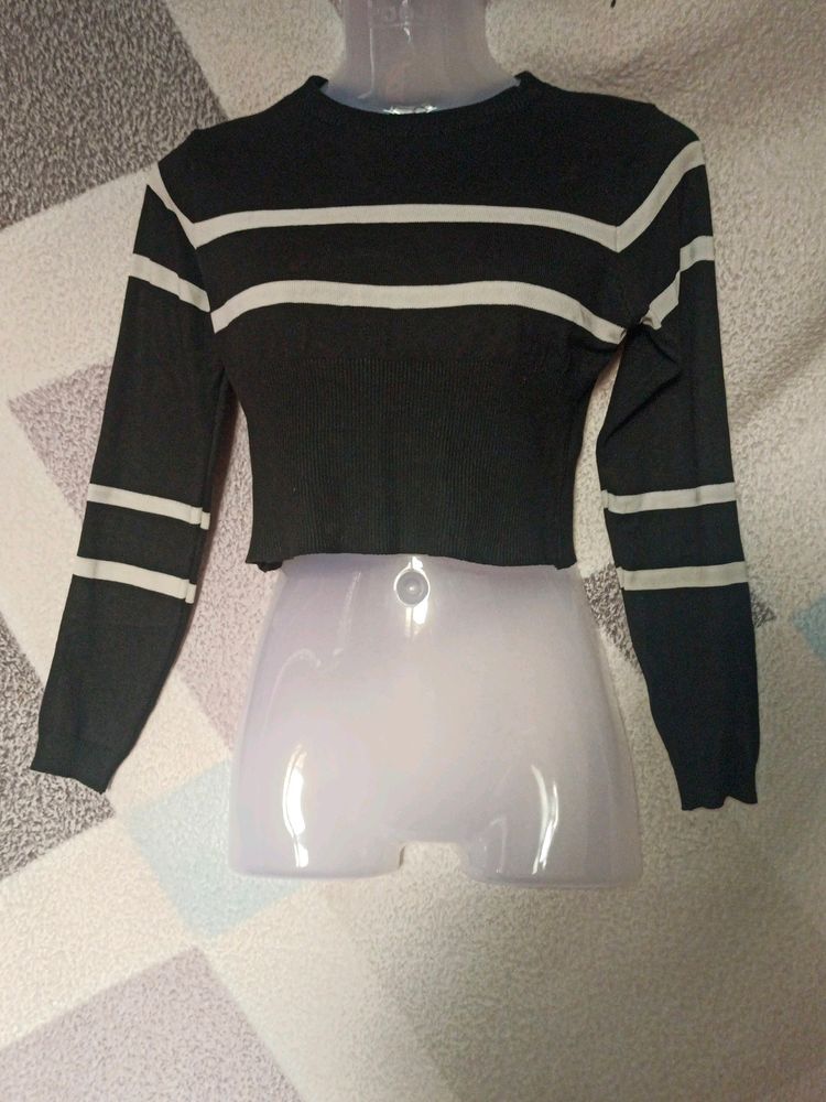 Korean Women Loose Thin Stripped Sleeve Knit Crop