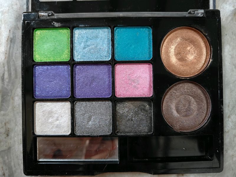 Eyeshadow Palette