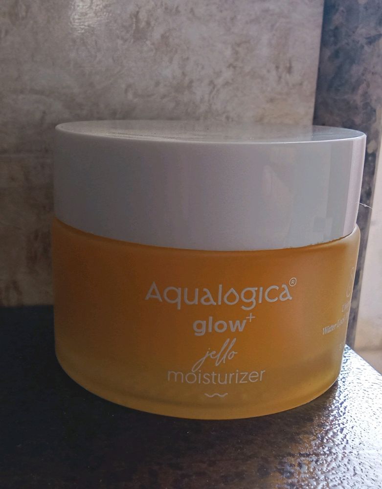 Aqualogica Glow±jello Moisturizer