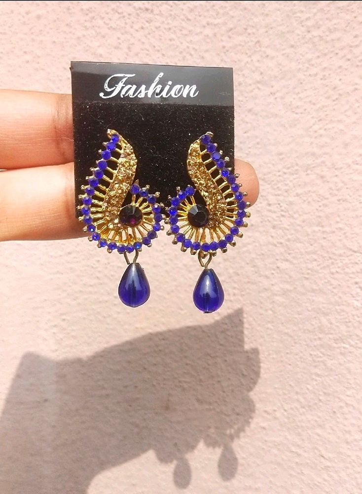 Pretty Blue And Gold Stone Earrings