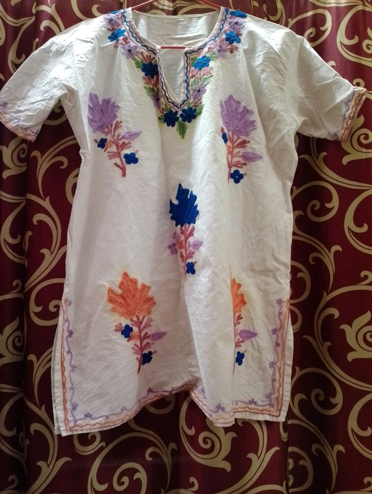 Original Kashmiri Chicken Kurti Top(Quote Your Off