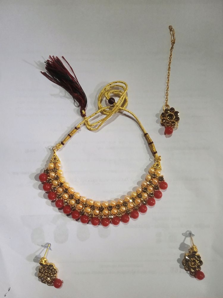 RED PEARL JEWELLERY SET WITH EARINGS