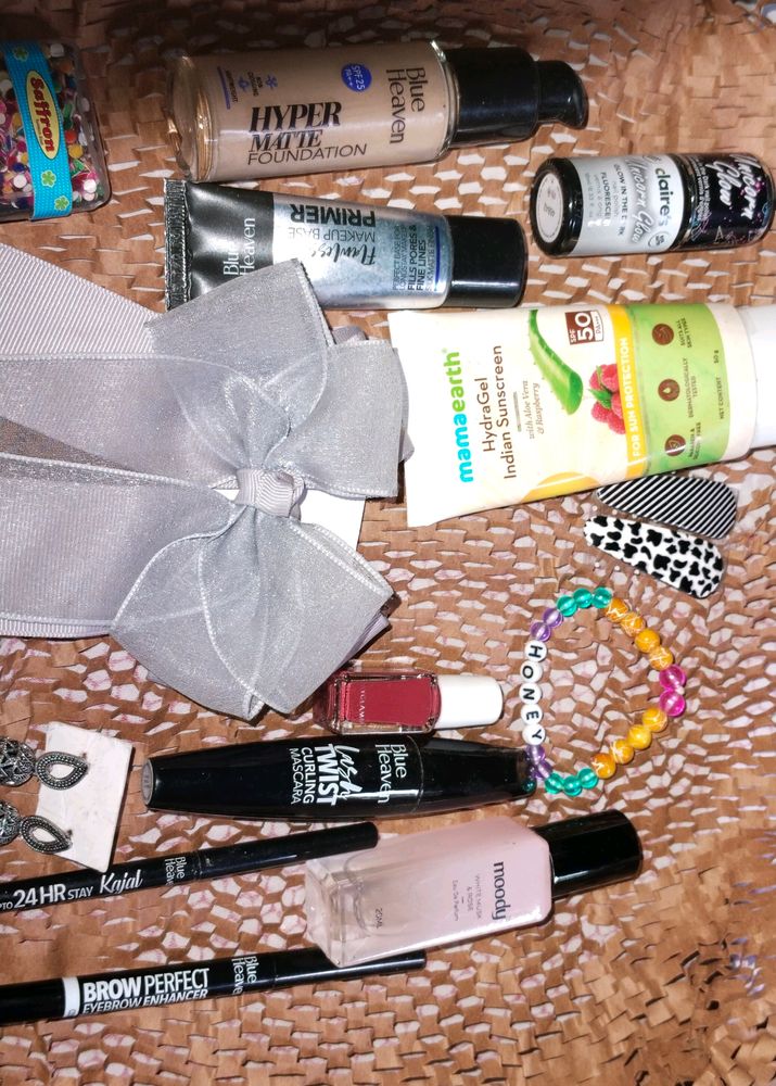 Gift Combo Makeup And Accessories