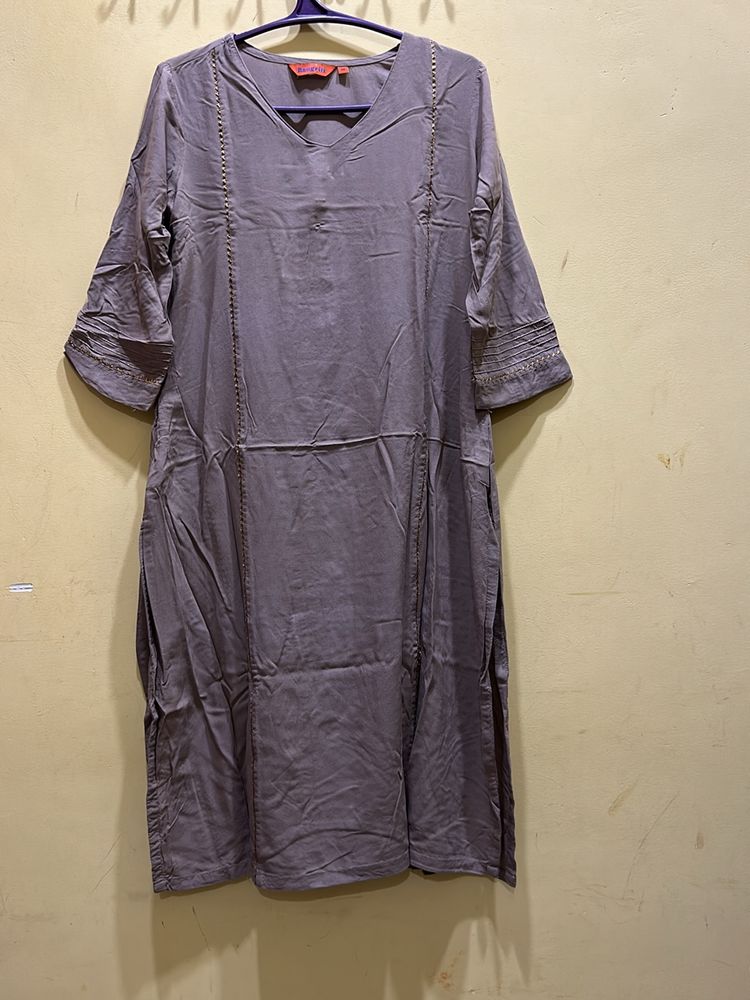 Rangriti Kurta Size L