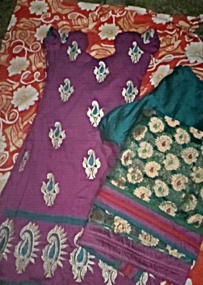 Kurta Pyjama Set