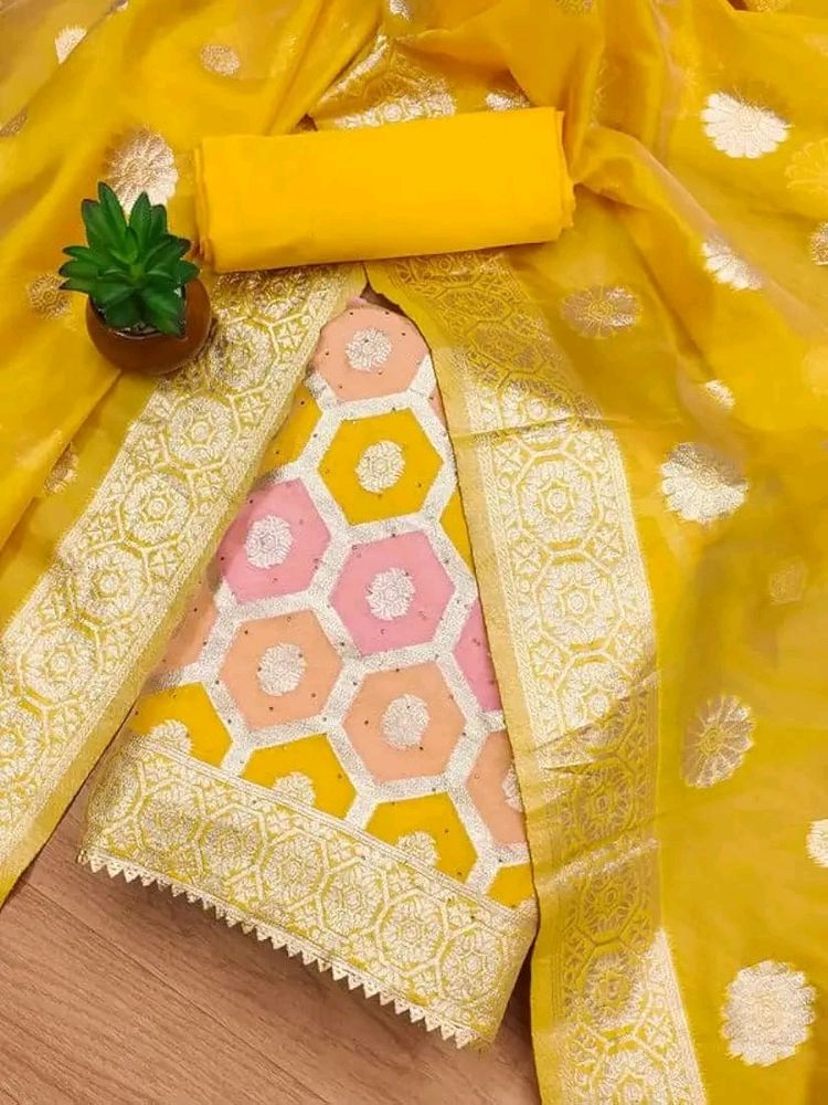 HALDI SPECIAL UNSTITCHED SUIT 💯