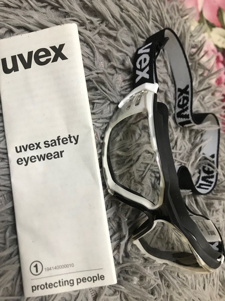 Uvex Safety Goggles For Bikers & Heavy Duty Worker