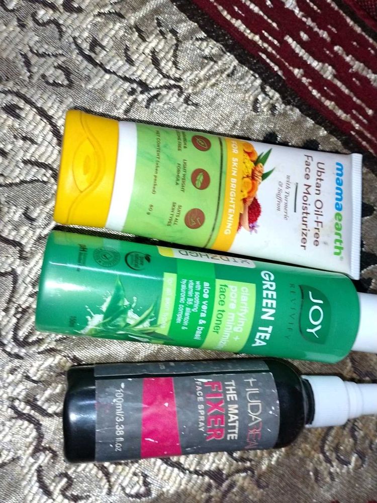 Moisturizer 🧴 Face' Toner And Makeup Fixer